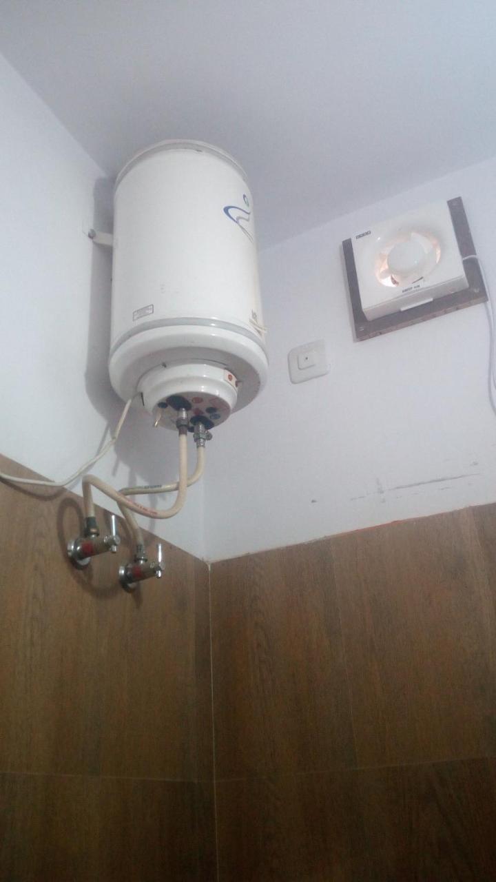 Ishan Paying Guest House Варанаси Екстериор снимка